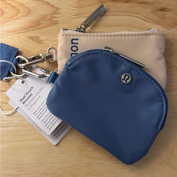 NWT Lululemon Dual Pouch Wristlet Blue Linen Light Ivory NWT - Picture 4 of 8